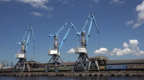 View on the cargo cranes of Riga shipyard, Latvia Vídeo Stock 65110115