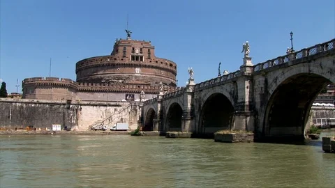 A view of Castle Sant Angelo and the bridge. 스톡 동영상 101962227