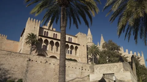 View of Cathedral-Basilica de Santa Maria de Mallorca from Parc infantil Dalt Stock Footage 279587288