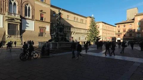 View of the central town square of Bologna Stock Footage 121924945