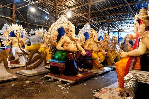 View of Chitrashala workshop of making big idols of lord Ganesh for Ganpati.. Stock-Fotos