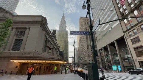 View on the Chrysler building in NYC 스톡 동영상 155495617