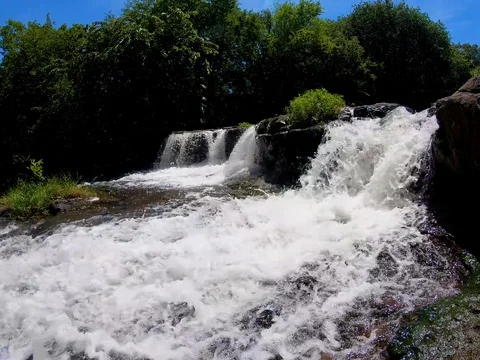 View of Citron waterfall (Cascade Citron) Video stock 104314463