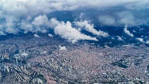 View of a city from above during a cloudy day Fotos Stock