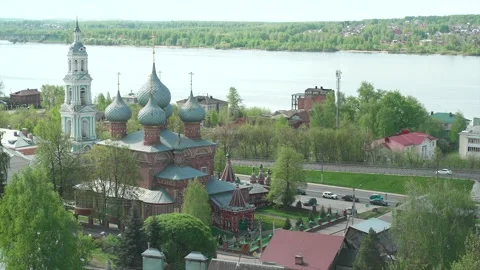 View of the city with a river from the window Vídeos de archivo 328182849