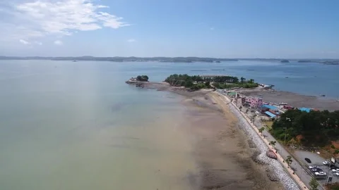  view of the city from the sea Video stock 306034064