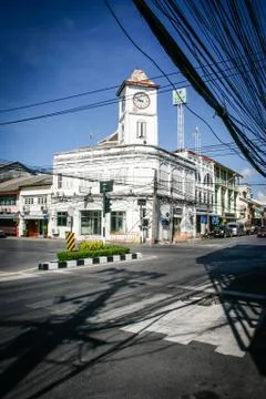 View from the cliff in Lima. One side with buildings and hotels, the other side  Stock Photos