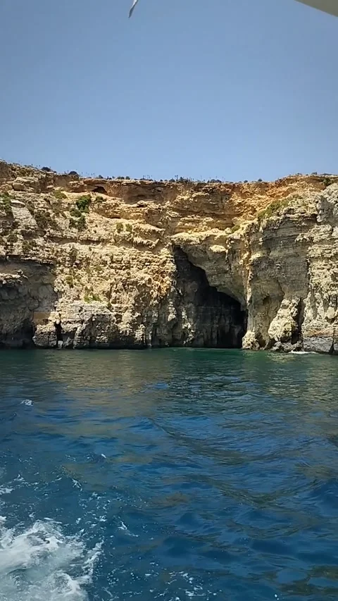View of the cliffs of Comino over the sea. Video stock 281835724