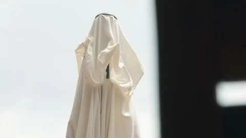 View of a closed umbrella. Concept end of vacation Video stock 246623071