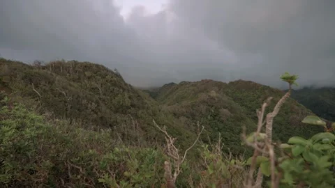 View of cloudy mountains Honolulu Hawaii Stock Footage 314683181