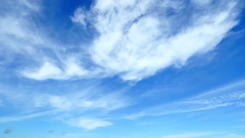 View of the cloudy sky Vidéo 166693113