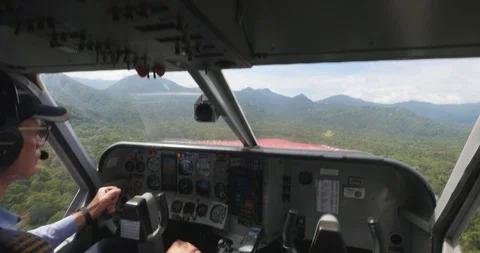 Landing Cessna Stock Videos – Royalty-Free HD & 4K Videos