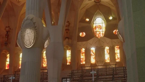 View of columns fanciful decorations and stained-glass windows on walls 스톡 동영상 117161067