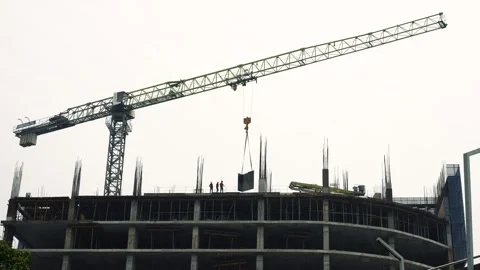 View of a construction crane on a building in Dhaka, Bangladesh. Video stock 335556908