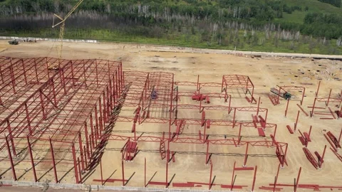 View of the construction site of a large factory Vídeos de archivo 263867108