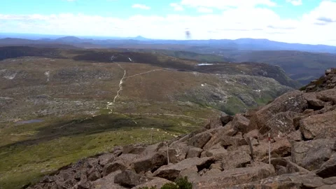 View from Cradle Mountain Summit 動画素材 201316001