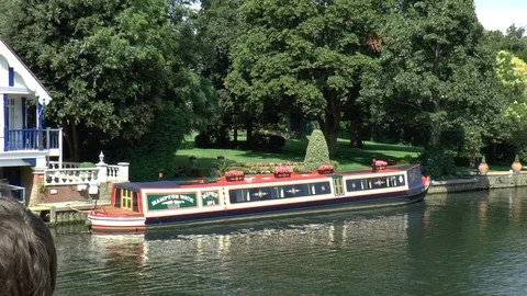 View from a Cruise Boat on River Thames Passing a Barge Video stock 101975982
