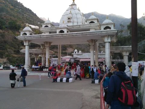 A view of darshani dwar, the entry gate for Vaishno Devi Shrine yatra Фото