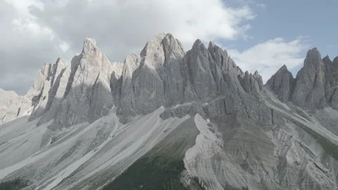 View of the Dolomites, Sass de Putiza, from the Erbe Pass, Italy Stock Footage 291524417