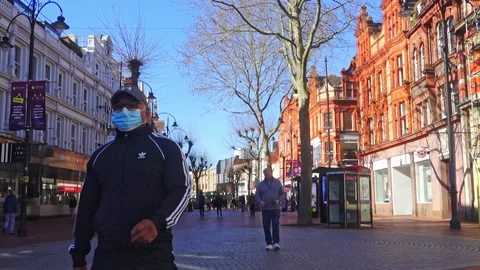 A view down Broad Street in Reading Town centre, UK. Stock Footage 150381521