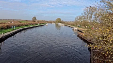 View down the River Ant, Norfolk Broads Video stock 291560176