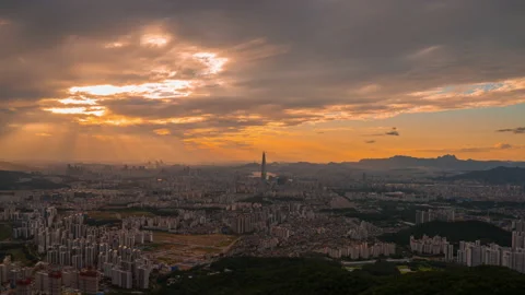 View of dramatic skies during sunset of seoul city, Stock Footage 160814143