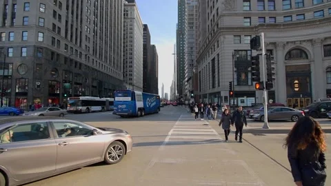 View of E Wacker Drive and Michigan avenue intersection in Chicago Downtown Video stock 147767856