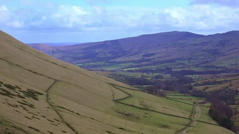 View of Edale Valley, from Jacob's Valley, in Derbyshire. Stock Footage 321467035