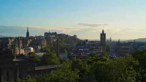 View of Edinburgh castle, and the old and the new towns Stock Footage 113961832