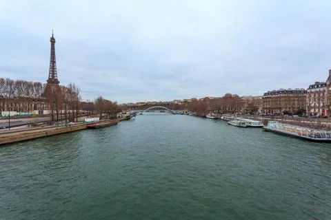 View of Eiffel Tower and sienna river in Paris, France Foto stock