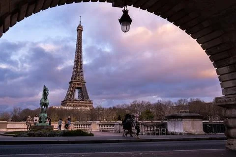 View of the Eiffel tower from the Bir Hakeim bridge in Paris Stock Photos