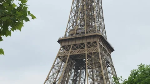 View of the Eiffel Tower from the Eiffel Tower Garden, Paris, France. Video stock 308740481