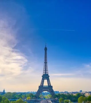 A view of the Eiffel Tower from the Jardins du Trocadero in Paris, France. Foto stock