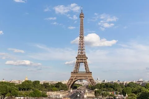 View of the Eiffel Tower from Place de Trocadero in Paris, France. The Eiff.. Foto stock