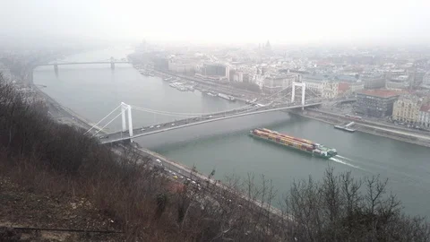 View on the Elisabeth Bridge in Budapest Stock Footage 124885322