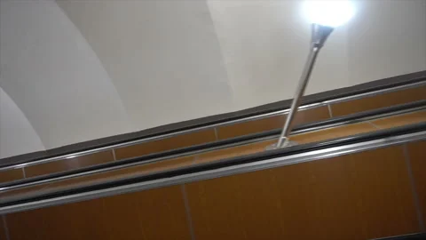 View of an empty escalator in the subway Video stock 99478828