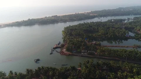 A view of the estuary of the river Sal in Goa, India. Aerial view. Stock-Footage 84952872
