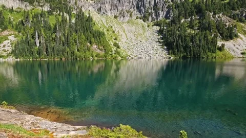 View of Eunice Lake on the Tolmie Peak Trail in Mount Rainier National Park, Was Stock Footage 332083857