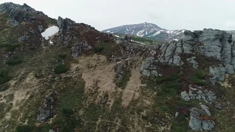 View of the evening Carpathians from a drone. Vídeo Stock 228117022