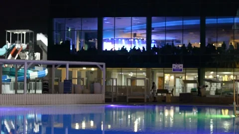 View on evening pool yard in luxury hotel. low lights 스톡 동영상 163079413