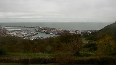 View of the expanding Dover Harbour’s western dock, marina pier 스톡 동영상 102562976