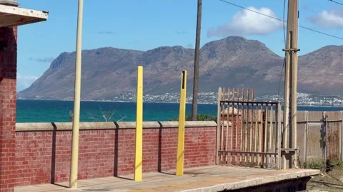 View of False Bay towards Simonstown from Muizenberg station. 動画素材 332950935
