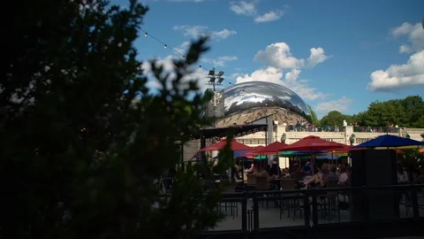 View of the famous Chicago Cloud Gate, The Bean Sculpture. Stock Footage 92375051