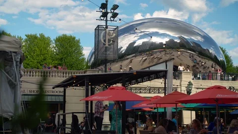 View of the famous Chicago Cloud Gate, The Bean Sculpture. Stock Footage 92377907