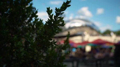 View of the famous Chicago Cloud Gate, The Bean Sculpture. Stock Footage 92380983