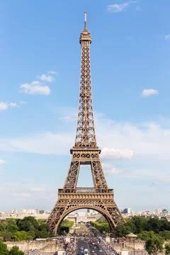 View of the famous Eiffel Tower from Place de Trocadero in Paris. France. Foto stock