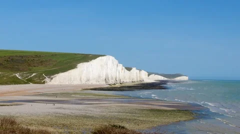 View of of the famous white cliff beach area in Southern England. Stock Footage 63611970