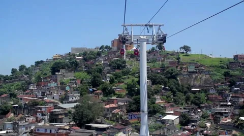 View of favelas in Complexo do Alemao 動画素材 51798796