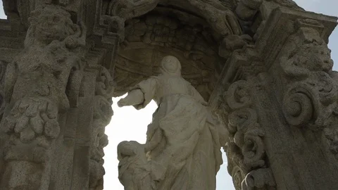 View of female statue Stock Footage 94563062