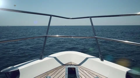 View from a floating ship. Boat trip. Horizon line, beautiful seascapes view Vidéo 138641635